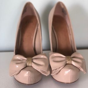 Elle Bow Patent Heels